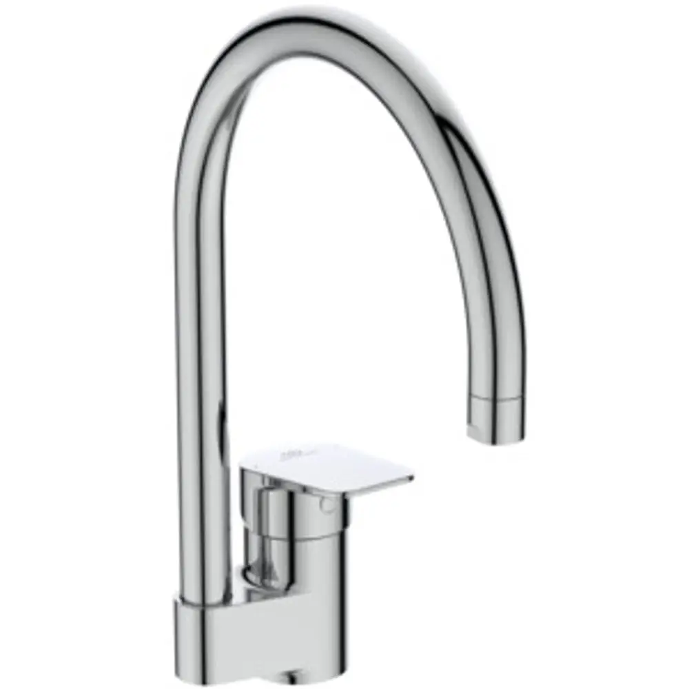 Edelstahl-Küchenarmatur mit hohem Rohrauslauf und einem Hebelgriff von Ideal Standard. Klare, moderne Form für funktionale Nutzung in der Küche.